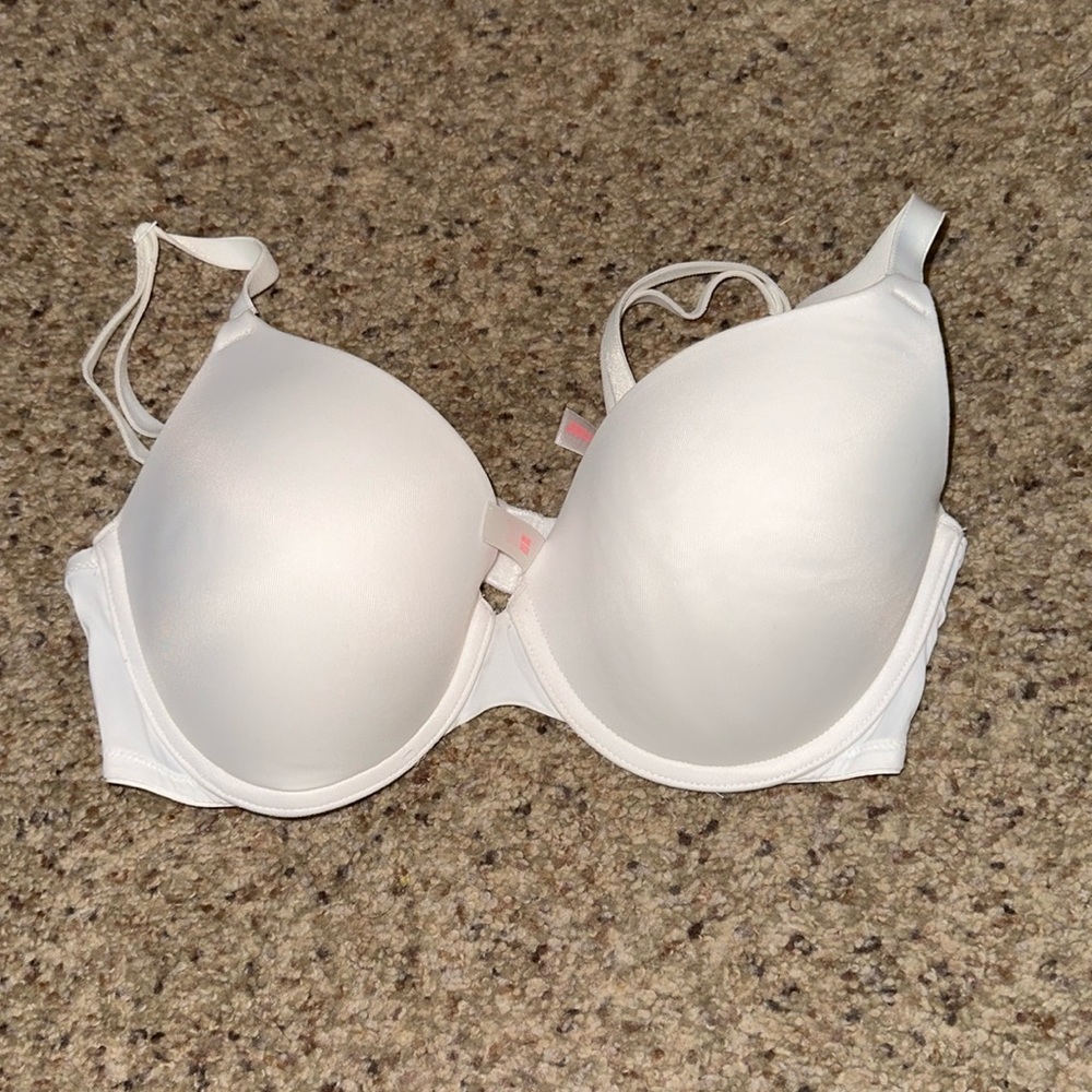 Victoria’s Secret push up bra 34D